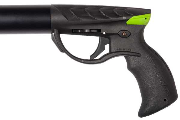   Salvimar Predathor Vuoto S.E.  , 40   ,        .