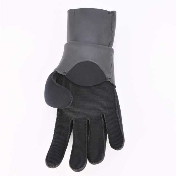  Sargan , 4,5     ,        .