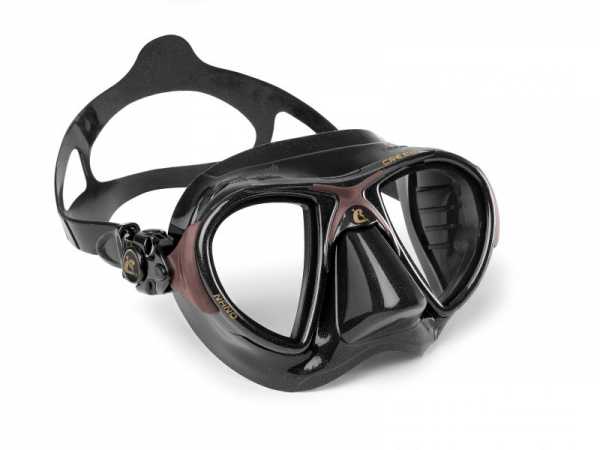  cressi nano     ,        .