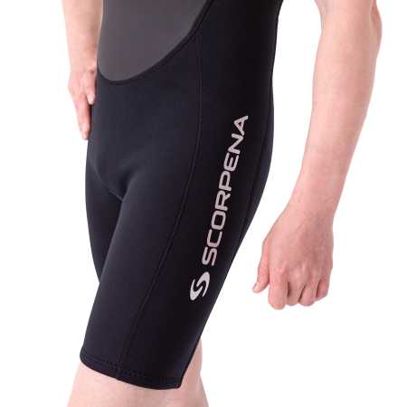 ����������� Scorpena Hawaii Shorty ������� ��� ��������� �����, ������ � ��������� �������� �������.��