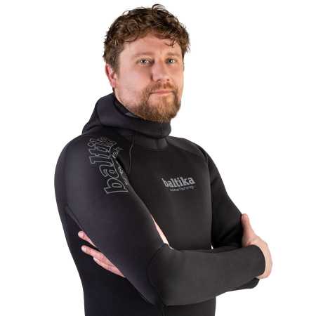  Baltika - 5 ,  M   ,     .