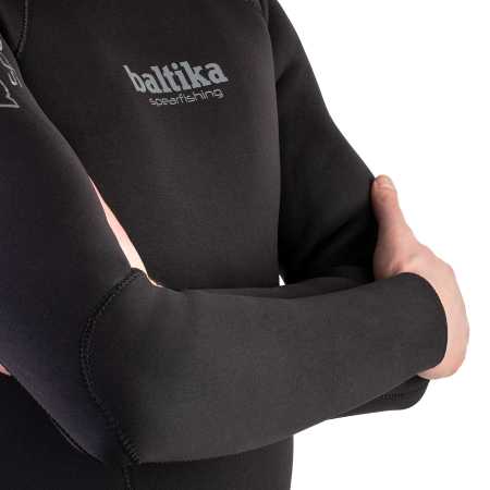  Baltika - 7 ,  M   ,     .