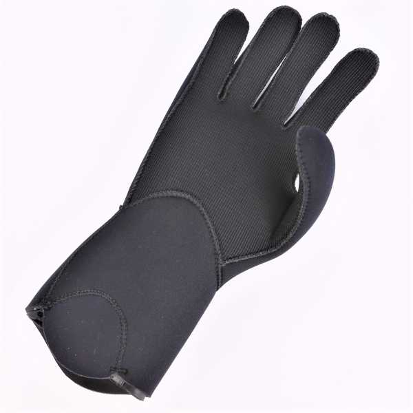  Sargan , 4,5     ,        .